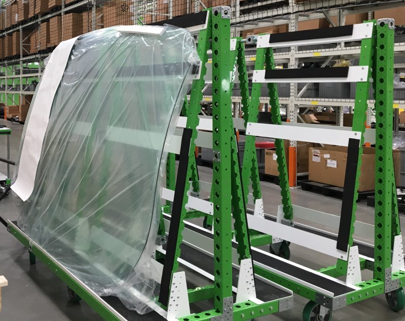 Windshield carts in a manufacturing facility