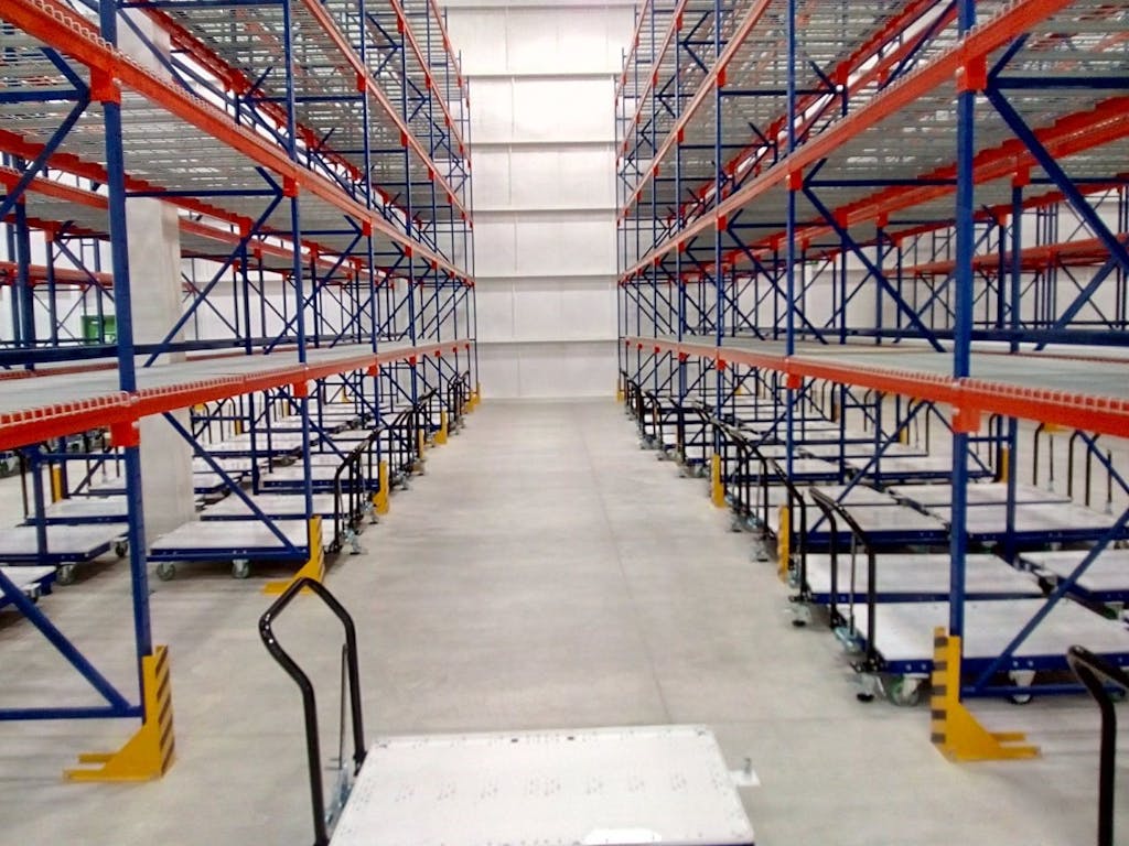 FlexQube pallet carts in a customer warehouse