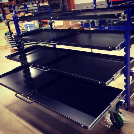 Kit Cart with Telescopic Shelves
