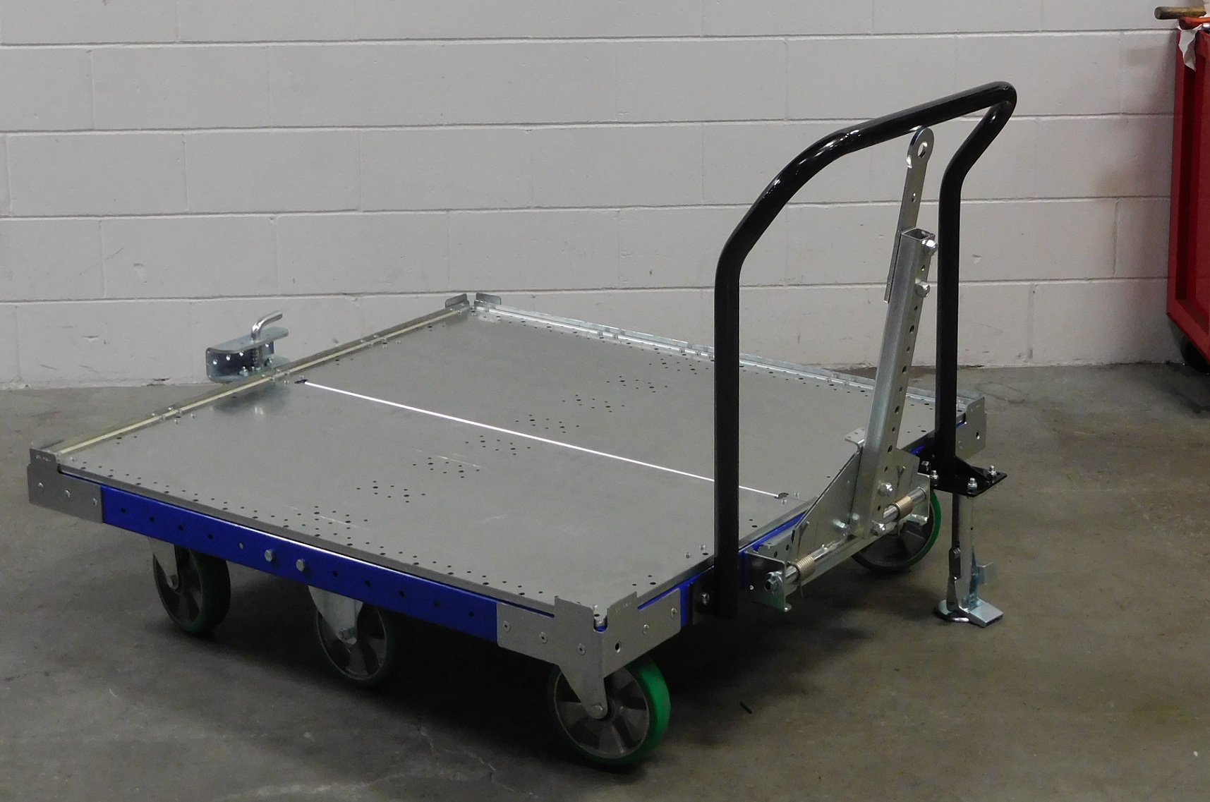 Tugger Cart 48 x 45 inch