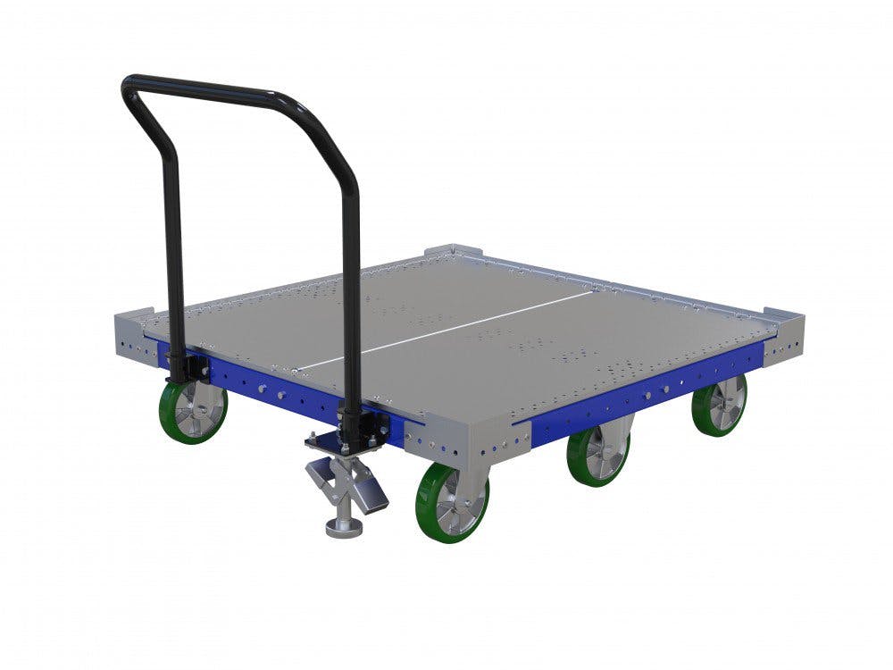 Standard FlexQube push cart with steel top deck.