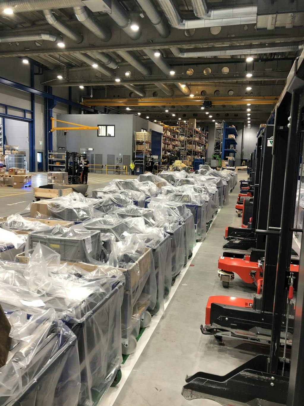 FlexQube carts covered up at a Ponsse facility