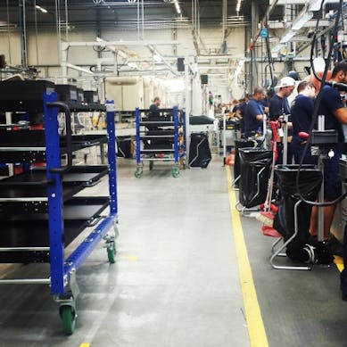 Kit Cart with Telescopic Shelves