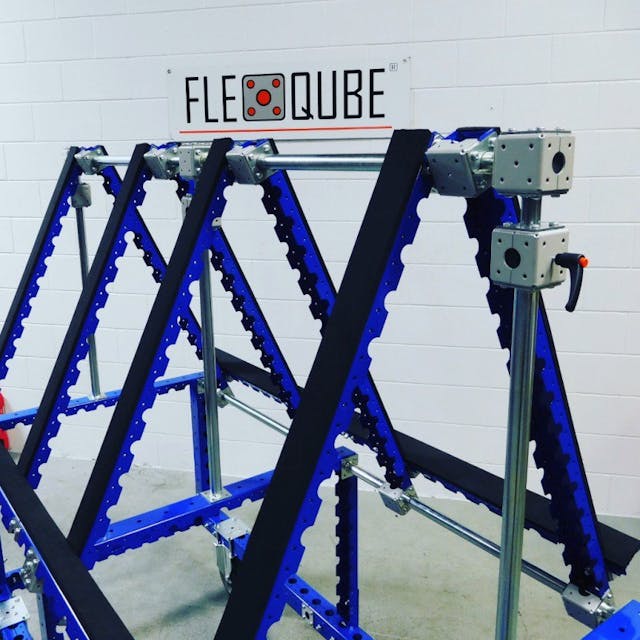 Cart for manufacturing of windows and doors